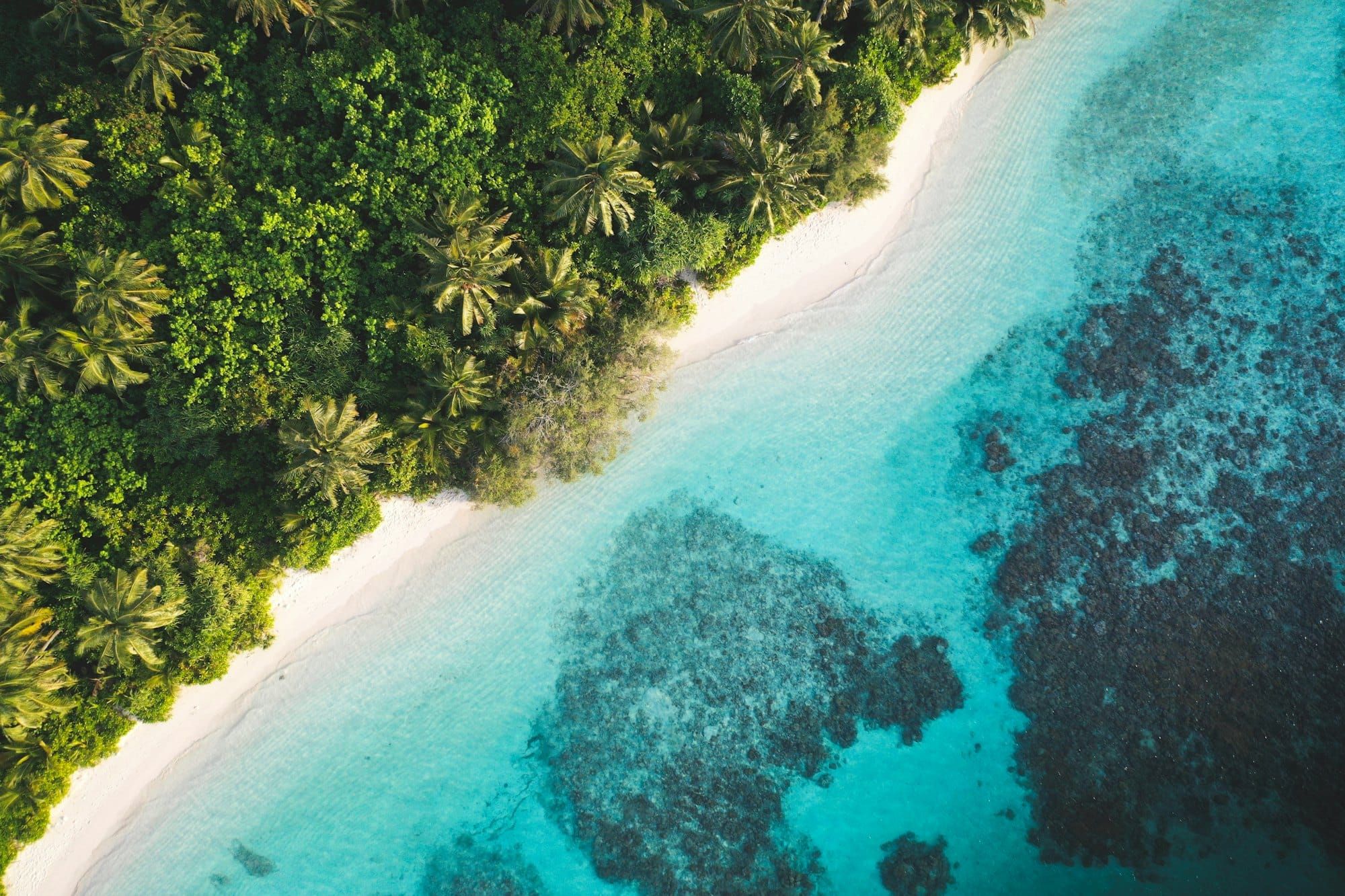 Aqua Luna, Dhangethi at dusk